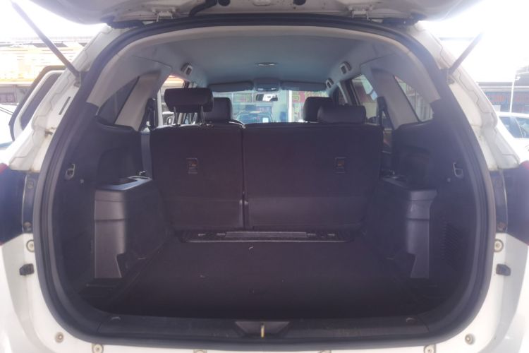 Used JMC Yusheng S350 2013 2.4T Automatic 2WD Diesel Ultra-Luxury 5-Seater
