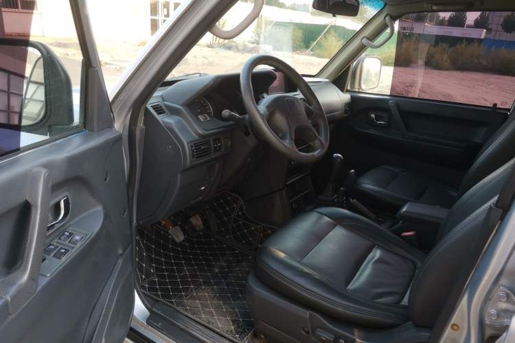 Used Leopaard Q6 2014 2.4L Four-Wheel Drive Version