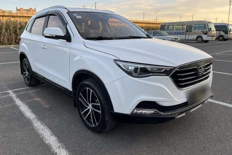 Used Bestune X40 2018 Internet Celebrity Edition 1.6L Automatic Connected Smart Cool Type

