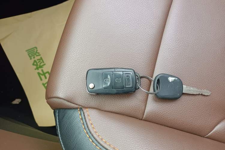 Used FORTHING Joyear X5 2016 1.6L Manual Luxury Edition
