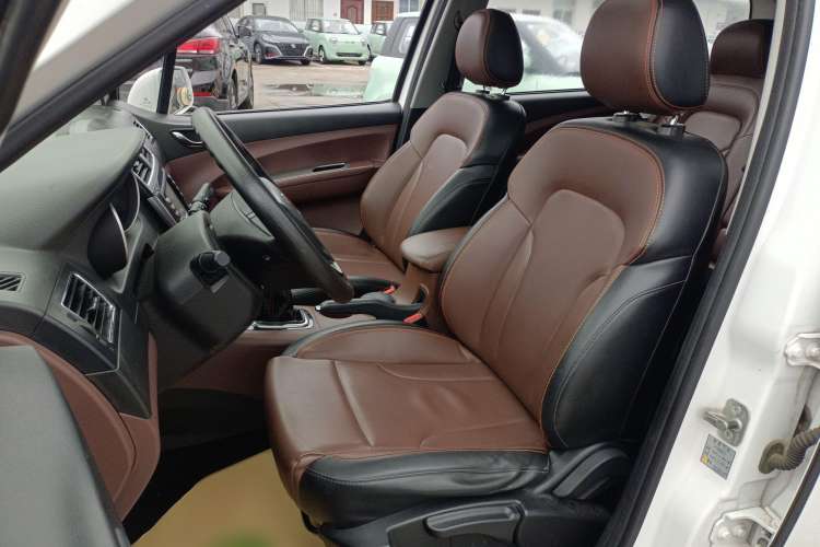 Used FORTHING Joyear X5 2016 1.6L Manual Luxury Edition
