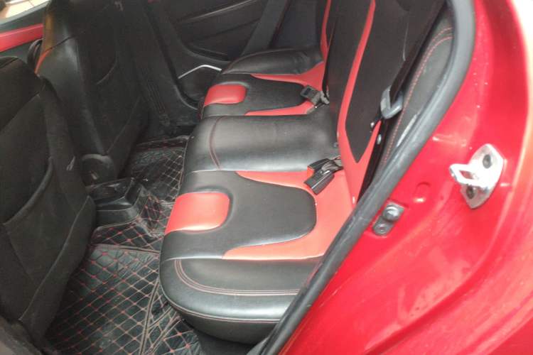 Used JAC Refine S2 2015 1.5L Manual Luxury Smart Model
