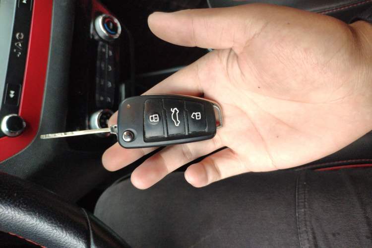 Used JAC Refine S2 2015 1.5L Manual Luxury Smart Model
