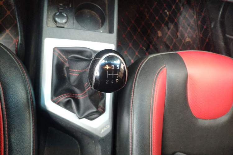 Used JAC Refine S2 2015 1.5L Manual Luxury Smart Model
