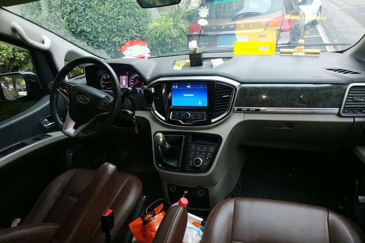 Used JAC M4 2017 1.9T Diesel Manual Luxury Model
