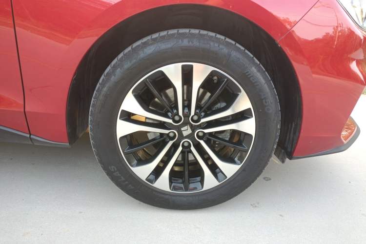 Used Baojun RC-6 2019 1.5T CVT 24-Hour Online Prestige Edition
