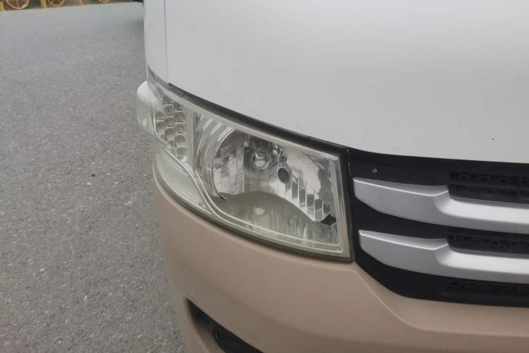 Used Foton Scenic G7 2015 2.0L Commercial Version Short Wheelbase High Roof 4Q20M
