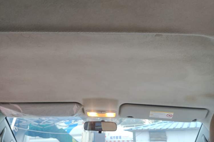 Used JAC M3 2019 PLUS IKEA Edition 1.8L Luxury 9-Seater Headliner