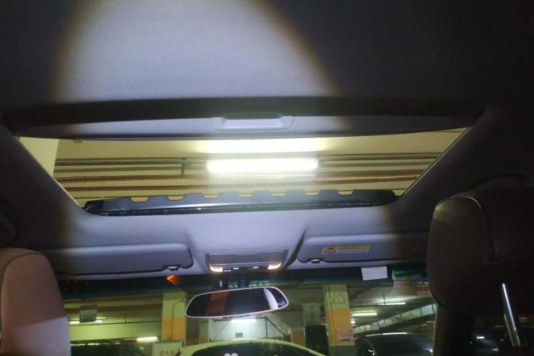 Used Acura CDX 2016 1.5T Two-Wheel Drive Deluxe Edition
