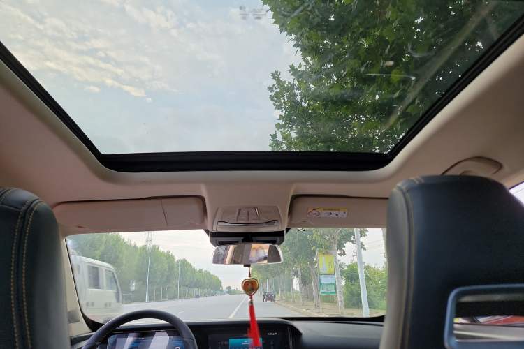 Used Bestune T77 2019 230 TID Automatic Prestige Version China V Emission Standard
