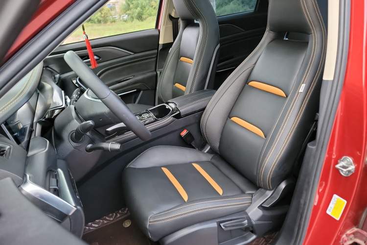 Used Bestune T77 2019 230 TID Automatic Prestige Version China V Emission Standard
