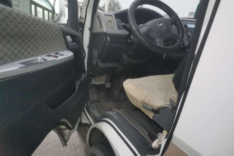 Used Foton Scenic G7 2015 2.0L Commercial Version Short Wheelbase High Roof 4Q20M
