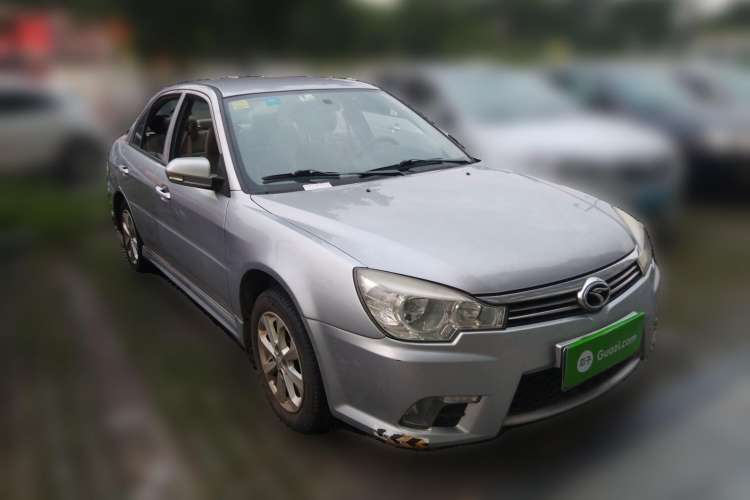 Used Soueast V3 Lingyue 2012 Revised Version 1.5L Manual Flagship Edition Front Right 45 Deg