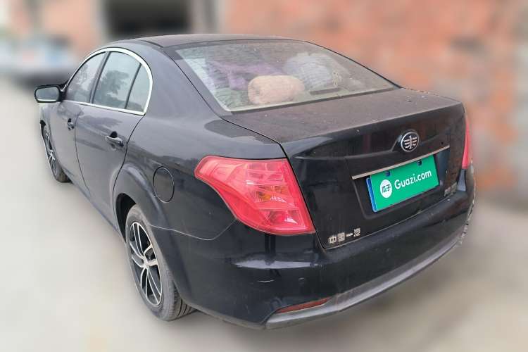 Used Bestune B50 2013 1.6L manual luxury version
