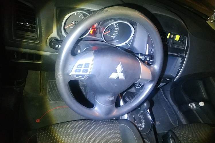 Used Mitsubishi ASX 2013 2.0L CVT Two-Wheel Drive Elite Edition