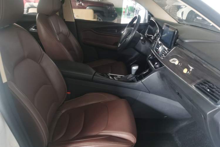 Used Baojun 560 2017 1.5T DCT Flagship Model
