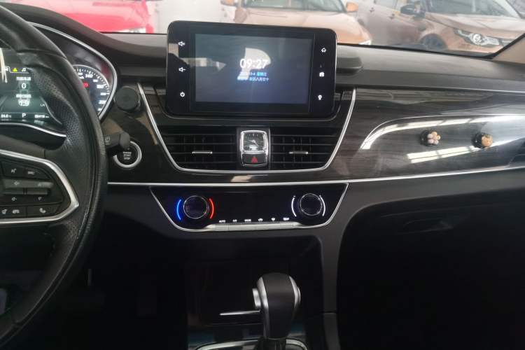 Used Baojun 560 2017 1.5T DCT Flagship Model
