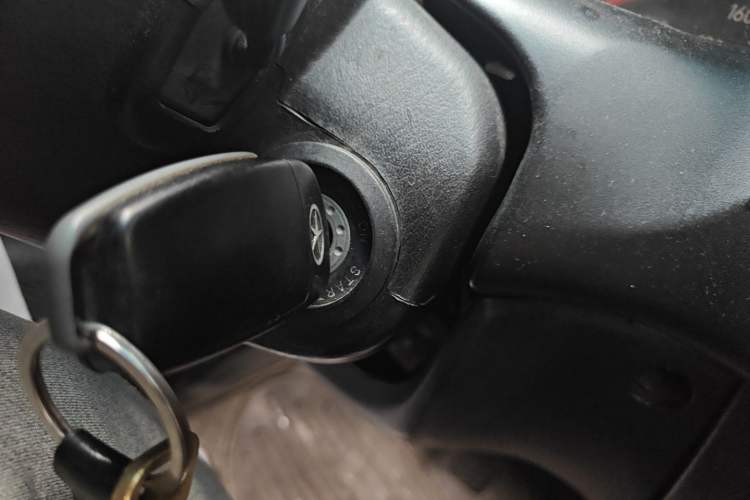 Used JAC Refine 2012 1.9T Shuttle Diesel Comfort Version HFC4DB1-2C