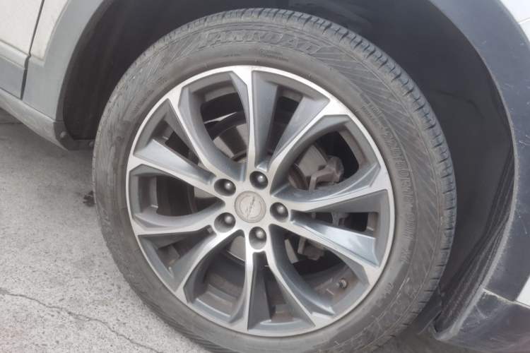 Used Zotye T500 2018 1.5T Automatic Smart Connected Prestige Model
