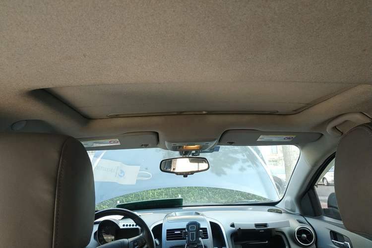 Used Chevrolet Aveo Sonic 2011 Sedan 1.6L Automatic SX