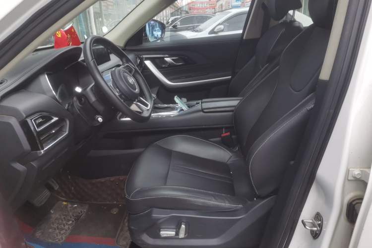 Used Zotye T500 2018 1.5T Automatic Smart Connected Prestige Model
