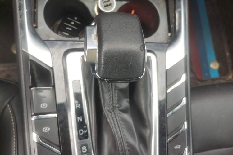 Used Zotye T500 2018 1.5T Automatic Smart Connected Prestige Model
