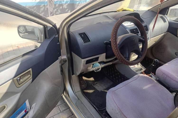 Used FAW Weizhi 2008 Hatchback 1.3L Manual Elite Model