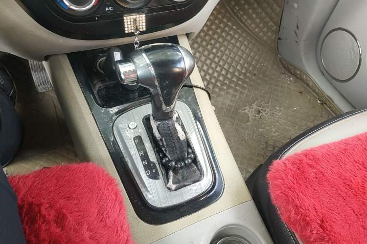 Used FORTHING Joyear XV 2015 1.6L CVT Luxury Model