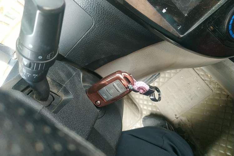 Used FORTHING Joyear XV 2015 1.6L CVT Luxury Model