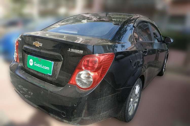 Used Chevrolet Aveo Sonic 2011 Sedan 1.6L Automatic SX