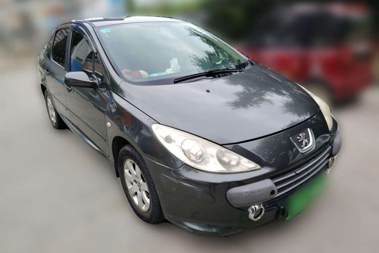 Used Peugeot 307 2007 Revised Version 2.0L Automatic Comfort Edition Front Right 45 Deg