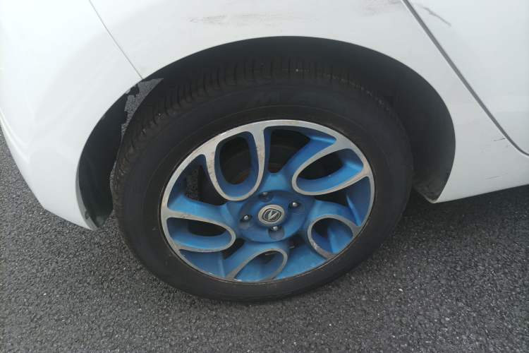 Used Changan Benni EV 2017 Pure Electric 180 km Fashion Model
