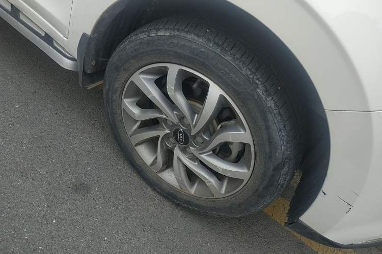 Used JAC Refine S2 2017 1.5L Manual Luxury Connect Edition
