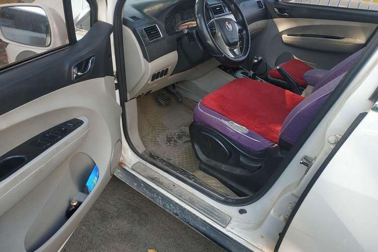 Used FORTHING Joyear XV 2015 1.6L CVT Luxury Model