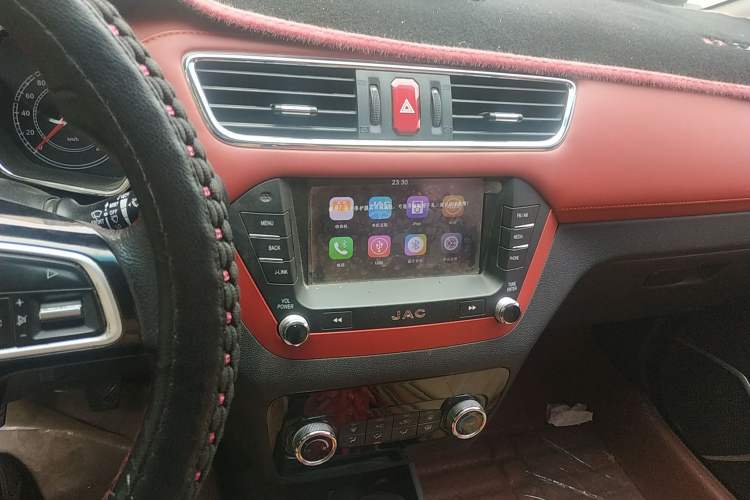 Used JAC Refine S2 2017 1.5L Manual Luxury Connect Edition
