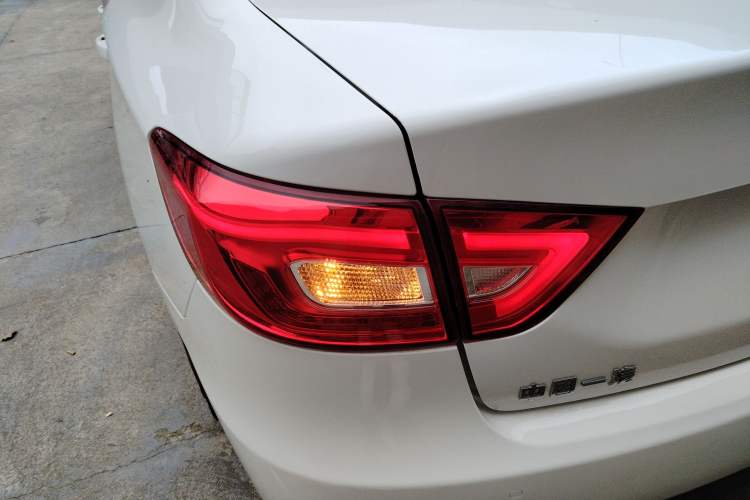 Used Bestune B30 2016 1.6L Automatic Luxury Model
