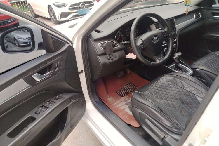 Used Bestune B30 2016 1.6L Automatic Luxury Model
