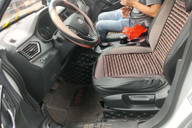 Used FAW Senya R7 2017 1.6L Automatic Smart Version
