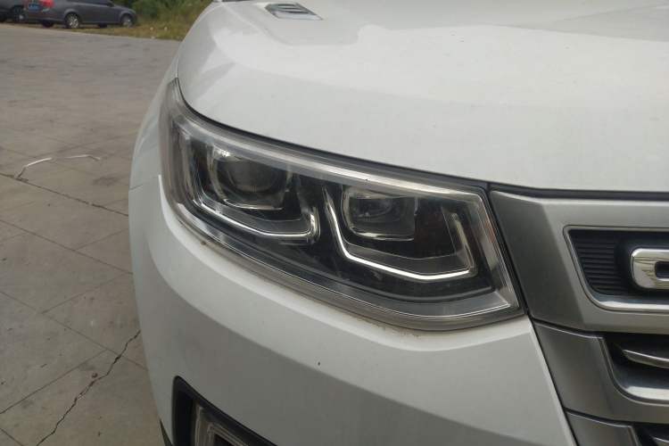 Used CHANGAN CS95 2017 2.0T Two-Wheel Drive Zhiyuan Edition
