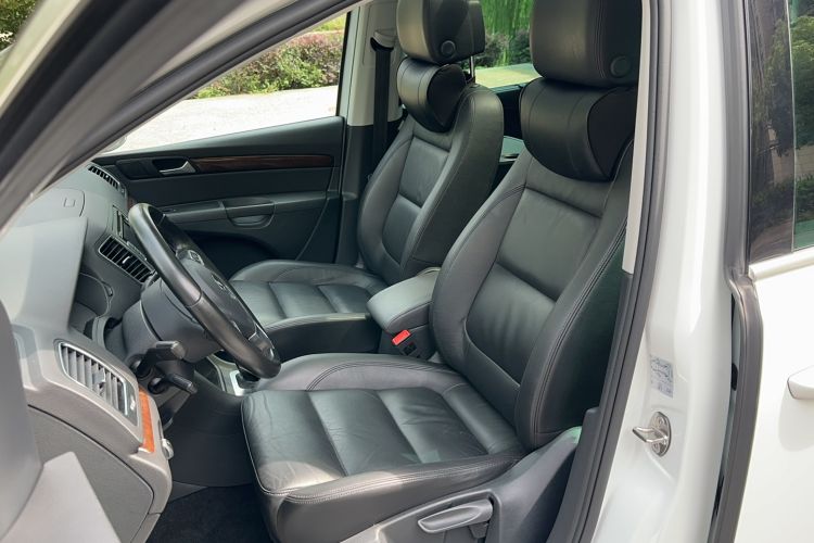 Used Volkswagen Sharan 2015 1.8TSI Comfort Model
