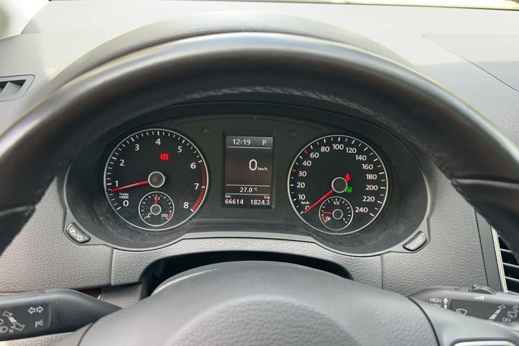 Used Volkswagen Sharan 2015 1.8TSI Comfort Model
