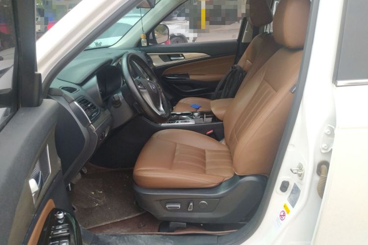 Used CHANGAN CS95 2017 2.0T Two-Wheel Drive Zhiyuan Edition
