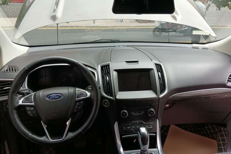 Used Ford Edge 2018 EcoBoost 245 Two-Wheel-Drive Titanium 7-Seater China V Standard