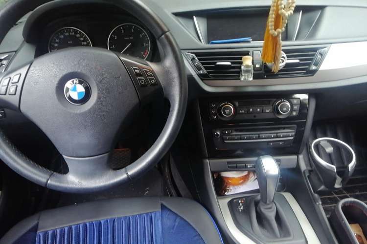 Used BMW X1 2012 sDrive18i Luxury Edition