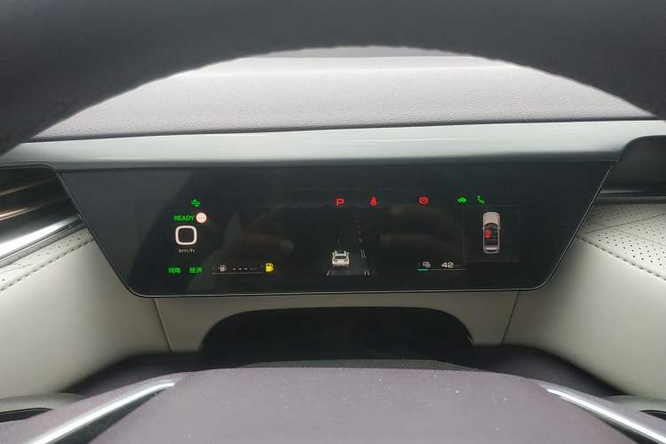 Used Wey Latte DHT-PHEV 2022 1.5T Two-Wheel-Drive Extra-Large Version
