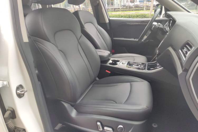 Used Zotye T600 2016 Sport Edition 2.0T DCT Luxury Model
