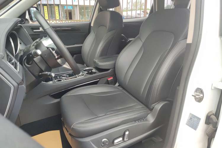 Used Zotye T600 2016 Sport Edition 2.0T DCT Luxury Model
