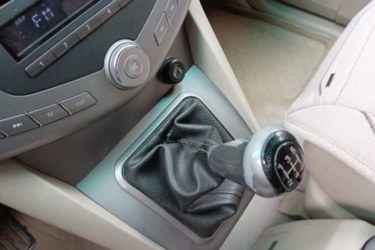 Used BYD S6 2012 2.0L Manual Luxury Version