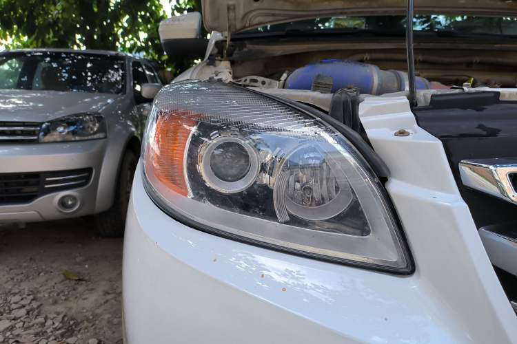 Used JAC T6 2015 2.8T Diesel New-Edge Long-Wheelbase HFC4DA1-2C
