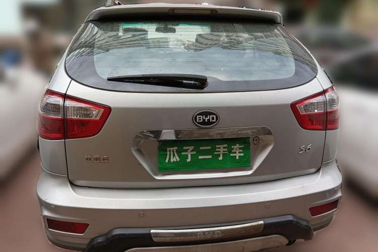 Used BYD S6 2012 2.0L Manual Luxury Version